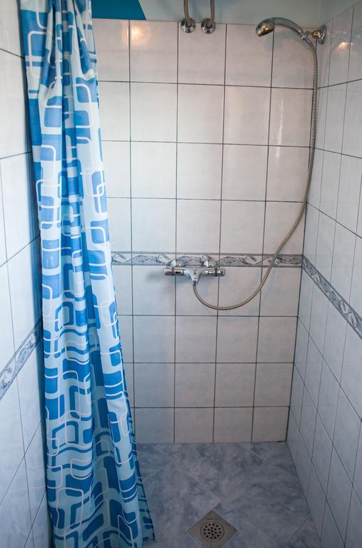 שיבניק Apartments Nanut מראה חיצוני תמונה